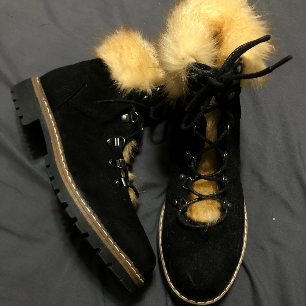 Black suede Wild diva boots with fur, size 9